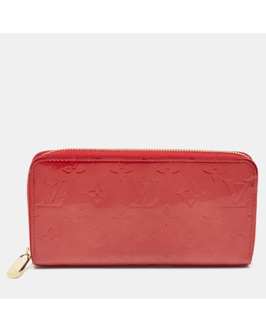 Louis Vuitton Red Pomme D'amour Monogram Vernis Zippy Wallet