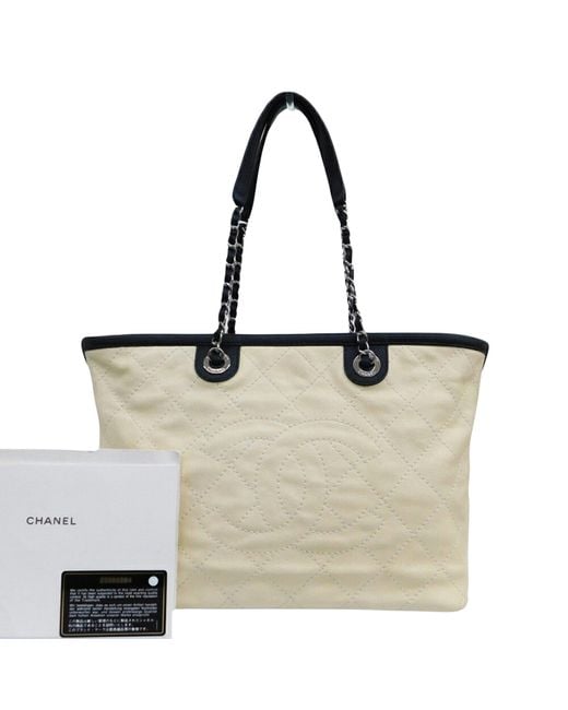 Chanel Leather Tote Bag (pre-owned) in Natural