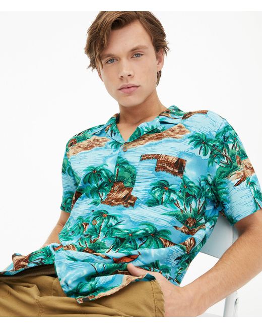 Tropical Island Resort Button-down 