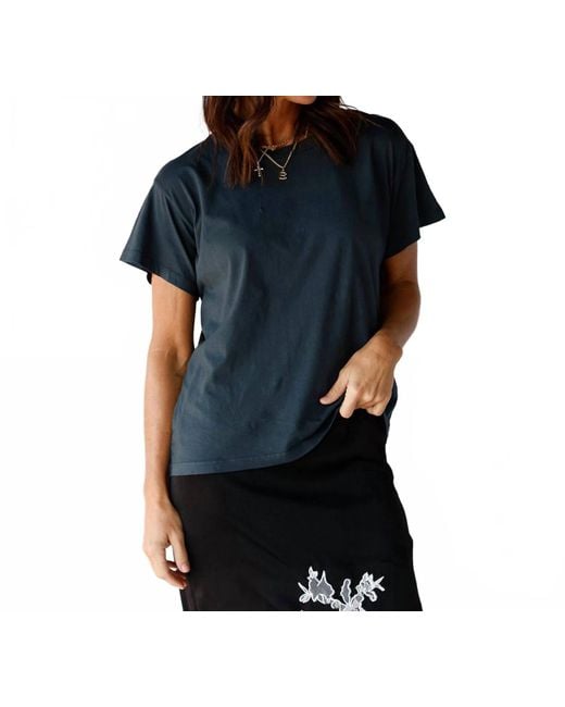 Daydreamer Black Solid Solo Tee