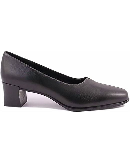 Munro Black Meredith Heels