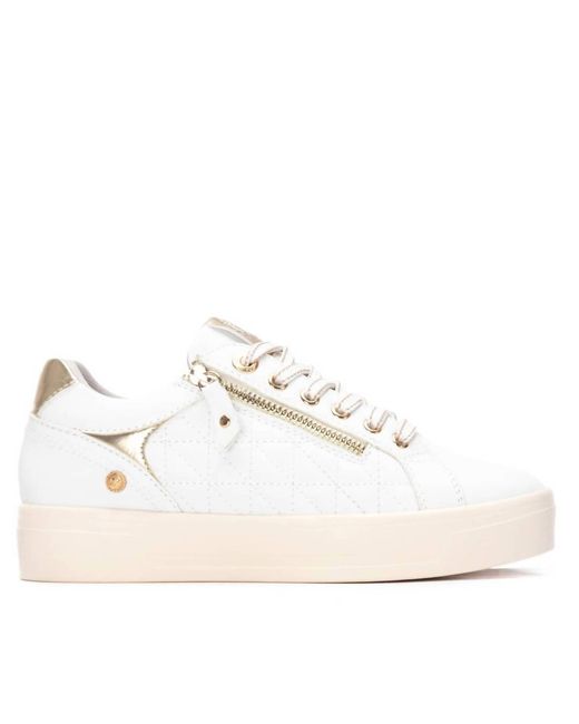 Xti White 144413 Round Toe Sneakers