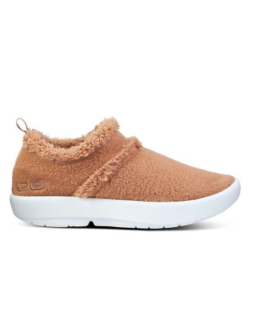 OOFOS Oocoozie Low Shoe In Chestnut in Pink Lyst