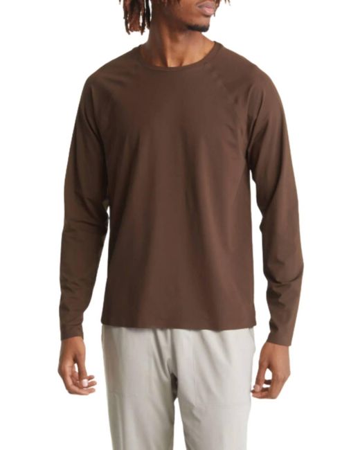 Alo Yoga Brown Idol Stretch Long Sleeve T-shirt for men