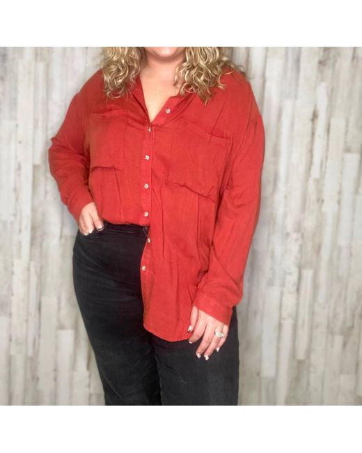 Eesome Red Charleston Button Down Top