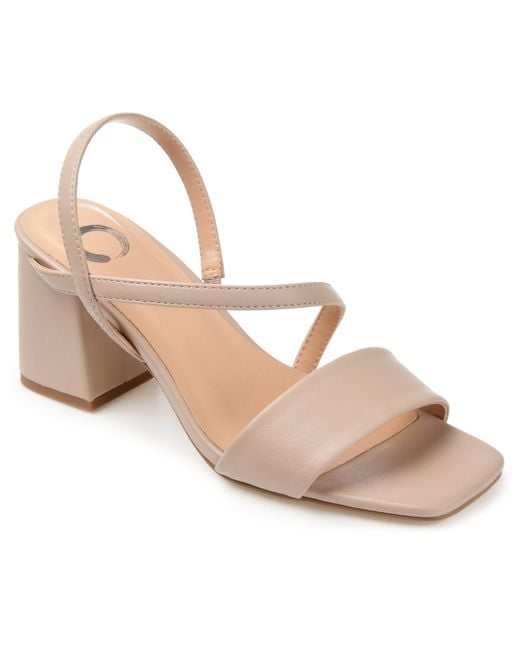Journee Collection Natural Collection Lirryc Pump