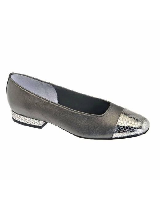 Vaneli Gray Frankie Flat