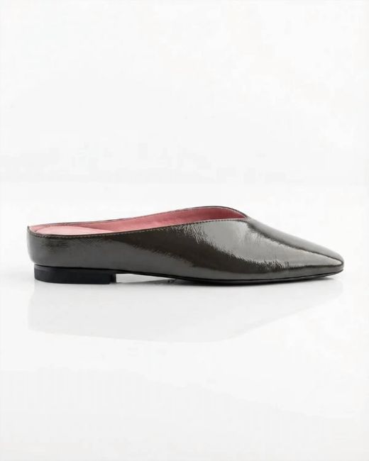 Gini & Albert Black Bella Slide