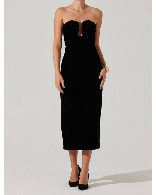 Astr Black Arista Sweetheart Velvet Midi Dress