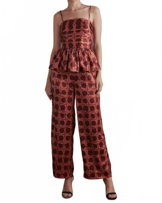 Strut & Bolt Red Chainlink Pleated Top