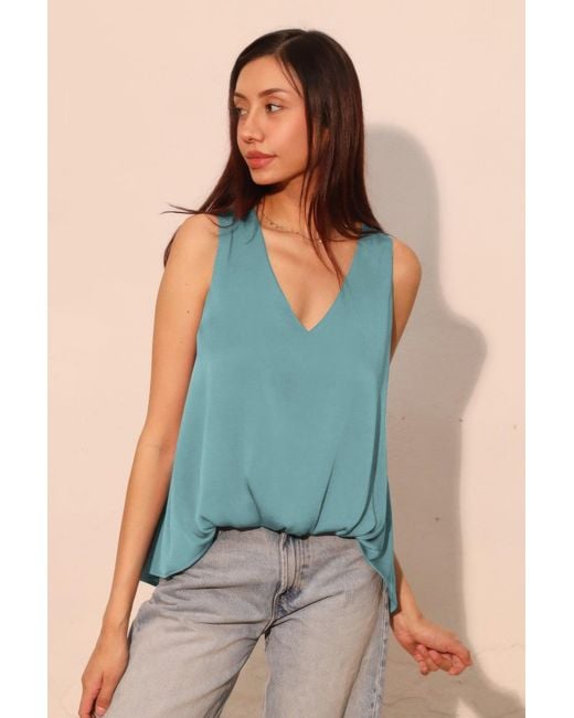 TRUEDAMES Women's Blue Washed Poly Silk Front Tucked Top