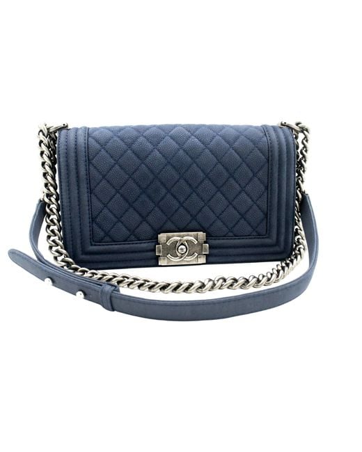 Chanel Boy Leather Shoulder Bag (pre-owned) in Blue