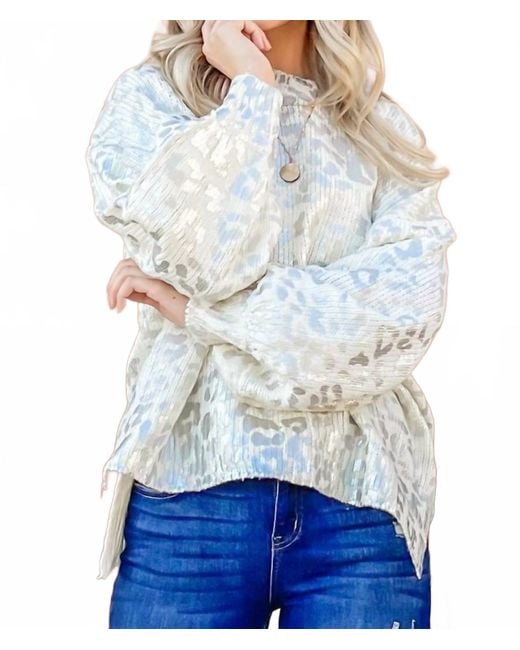 And The Why Women's Blue Leopard Printed Balloon Sleeve Pullover