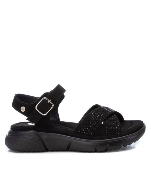 Xti Black Flat Suede Sandals