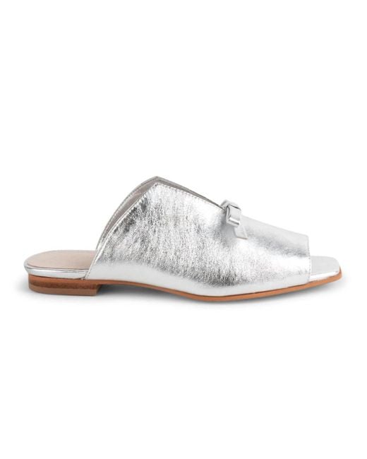 INTENTIONALLY ______ White Palace Sandals