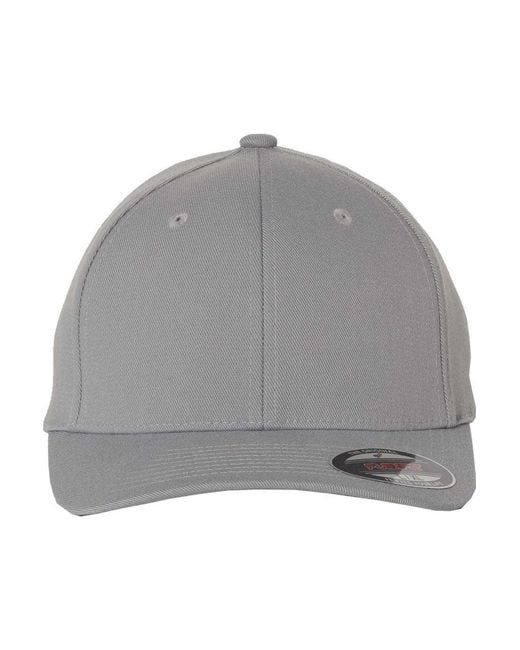 Flexfit Gray Pro-Formance Cap for men