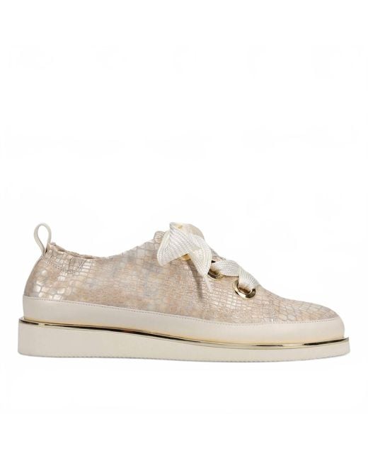 Vaneli White Quenda Sneaker