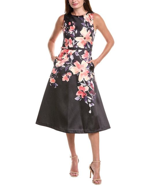fitted lace wedding dress Jordan - Women - Heritage Dress