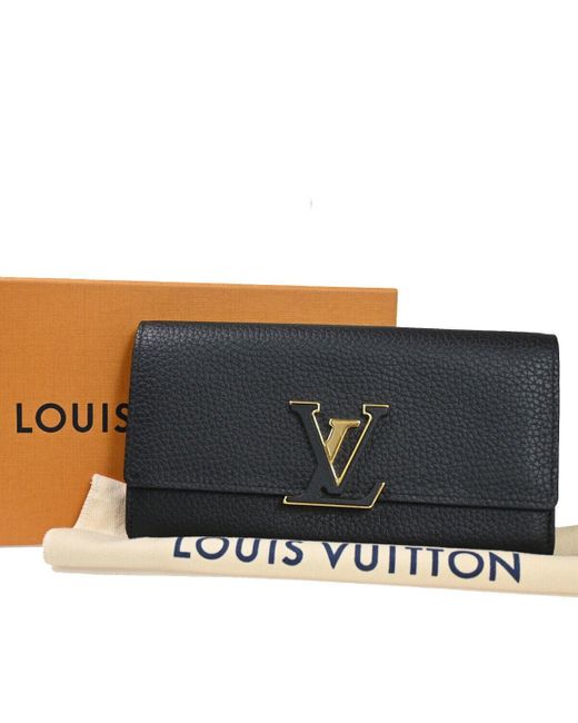 Louis Vuitton Blue Portefeuille Capucines Leather Wallet (pre-owned)