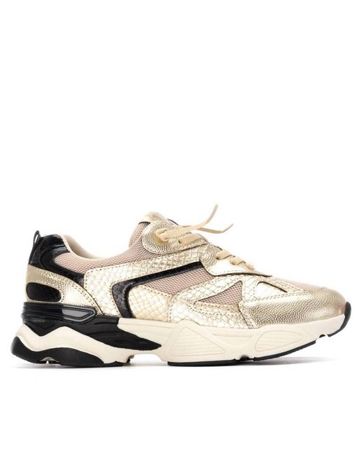 Xti White 144653 Round Toe Sneakers