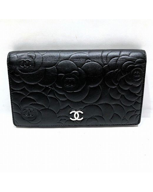 Chanel Black Camellia Leather Wallet (pre-owned)