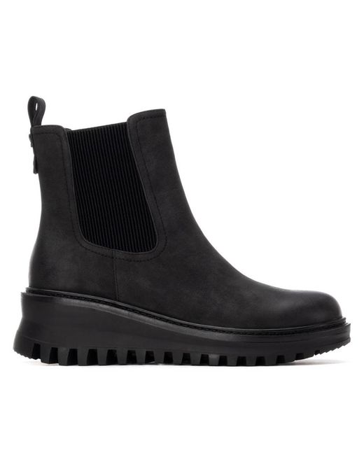 Xti Black Casual Chelsea Booties Refresh Collection By