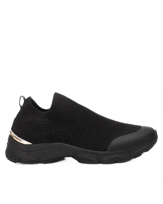 Xti Black 142454 Round Toe Sneakers