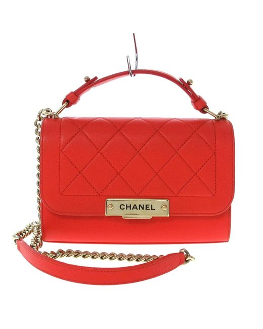 Chanel Matrasse Leather Shoulder Bag (pre-owned) in Red