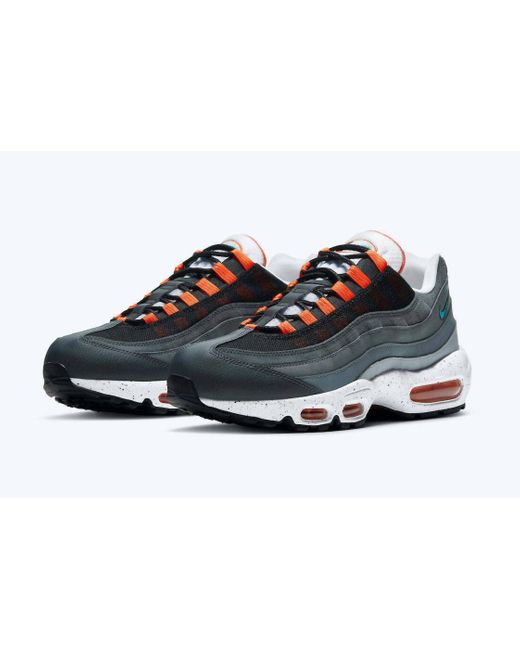 Nike Air Max 95 Running Shoes In Black/aquamarine-turf Orange for Men | Lyst