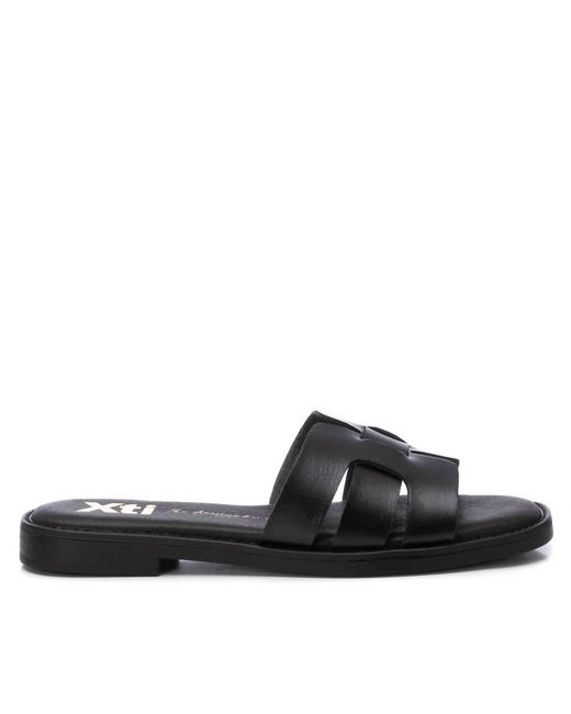 Xti Black Flat Sandals