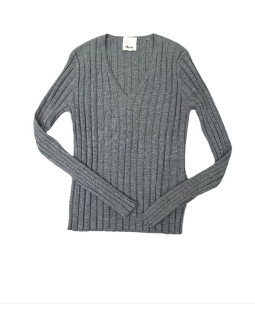 Allude Gray V-Neck Sweater