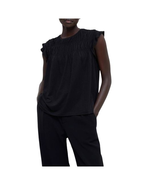 Closed Black T-shirt With Frills