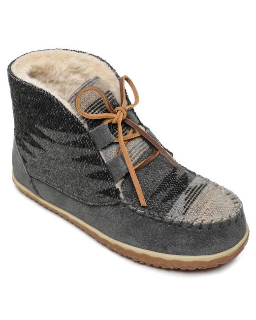 Minnetonka Black Torrey Boots