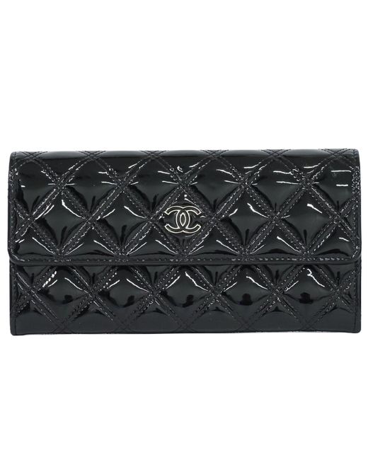 Chanel Black Coco Mark Patent Leather Wallet (pre-owned)