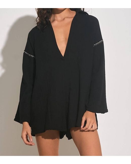 Elan Women's Black Long Sleeve Vneck Romper