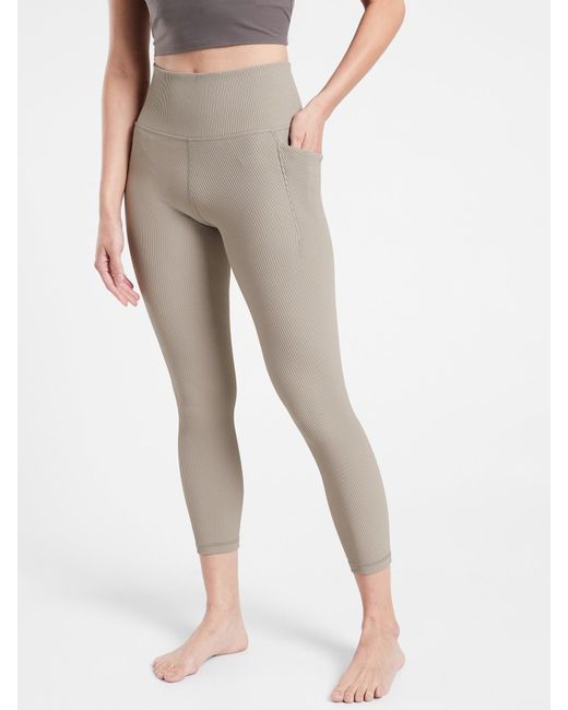 Stash pocket top salutation tight