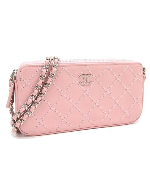 Chanel Matelassé Leather Wallet (pre-owned) in Pink