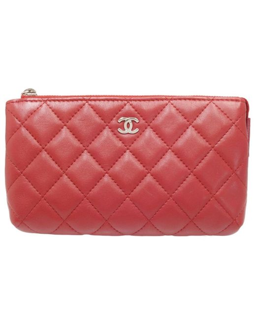 Chanel Red Matelassé Leather Clutch Bag (pre-owned)