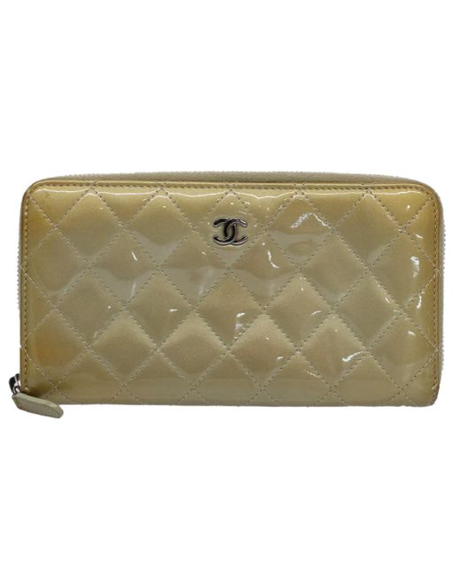Chanel Green Matelassé Patent Leather Wallet (pre-owned)