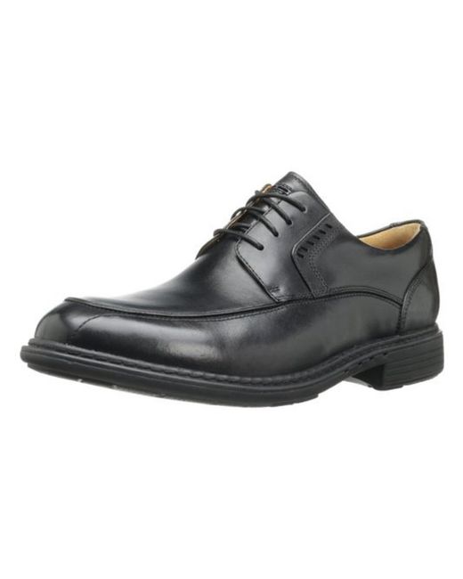 Clarks Black Leather Lace Up Oxfords for men