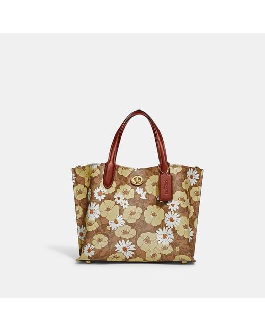 Coach Outlet Willow Tote 24 In Signature Canvas With Floral Print in Brown  | Lyst