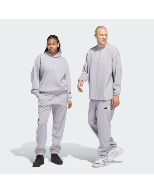 adidas Men's Gray Basketball Fleece Sweatpants (Gender Neutral)