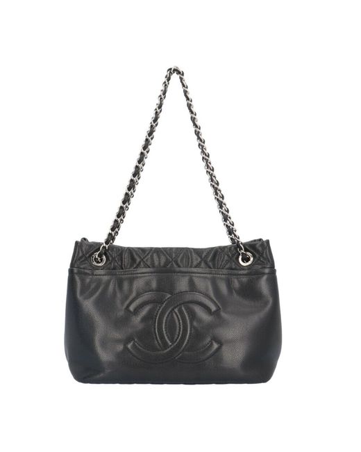 Chanel Black Matrasse Leather Shoulder Bag (pre-owned)