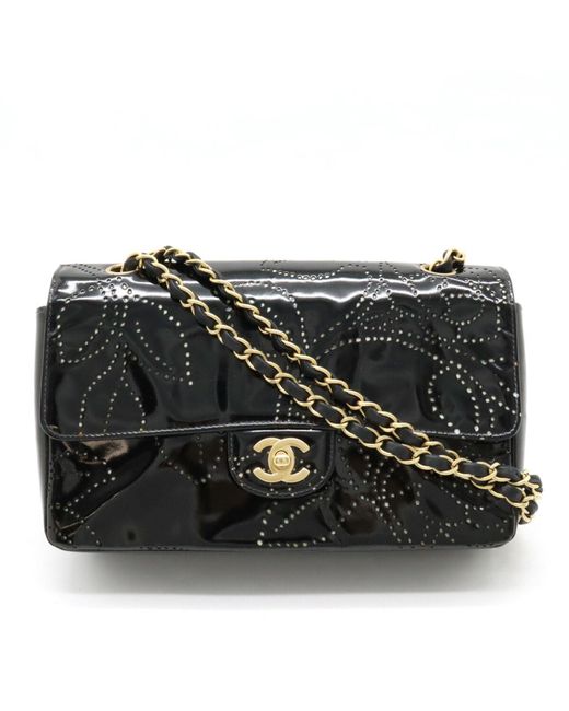 Chanel Black Camellia Patent Leather Shoulder Bag (pre-owned)