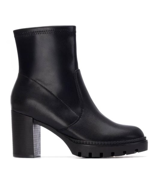 Xti Black Heeled Ankle Booties By