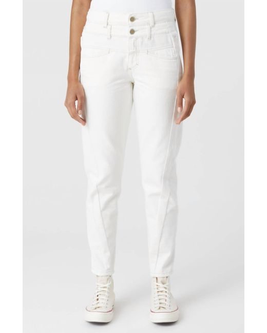 Closed White Curved X Jean