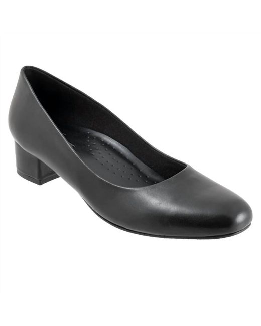 Trotters Black Dream Slip-On Pump