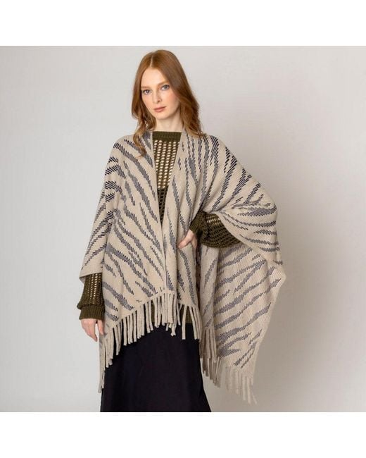TRUEDAMES Brown Zebra Patterned Crochet Poncho