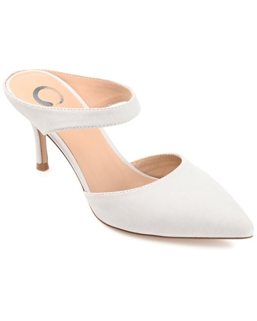 Journee Collection White Maevali Pump