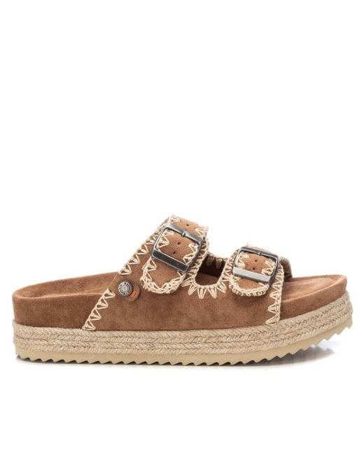 Xti Brown Sandals